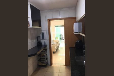 Apartamento à venda com 3 quartos, 156m² em Planalto, Belo Horizonte