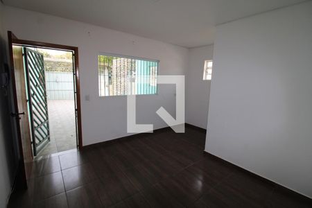 Sala de casa à venda com 2 quartos, 240m² em Parque Peruche, São Paulo