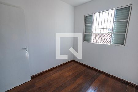 Quarto 2 / 2º andar de casa de condomínio para alugar com 2 quartos, 60m² em Itapoã, Belo Horizonte