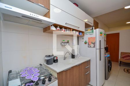 Cozinha de apartamento à venda com 1 quarto, 28m² em Jardim Sabará, São Paulo