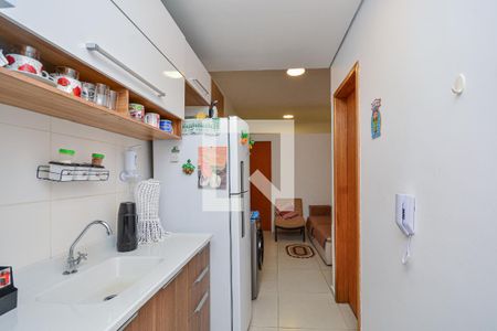 Cozinha de apartamento à venda com 1 quarto, 28m² em Jardim Sabará, São Paulo