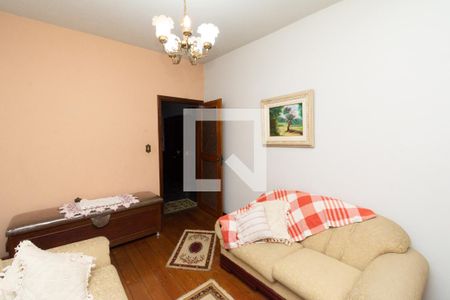 Sala de casa à venda com 3 quartos, 360m² em Vila Belem, Contagem