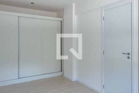 Suíte 1 de apartamento para alugar com 2 quartos, 69m² em Cristal, Porto Alegre