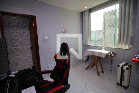 Quarto 1 de casa à venda com 3 quartos, 160m² em Brás de Pina, Rio de Janeiro