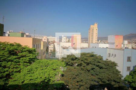 Vista da Varanda de apartamento à venda com 3 quartos, 62m² em Sagrada Família, Belo Horizonte