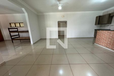 Sala de casa de condomínio para alugar com 3 quartos, 300m² em Condomínio Vista Alegre, Ribeirão Preto