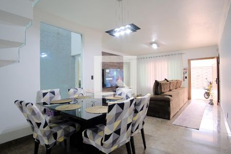 Sala de casa à venda com 3 quartos, 130m² em Vila Carrão, São Paulo