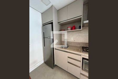 Cozinha de apartamento para alugar com 1 quarto, 35m² em Perdizes, São Paulo