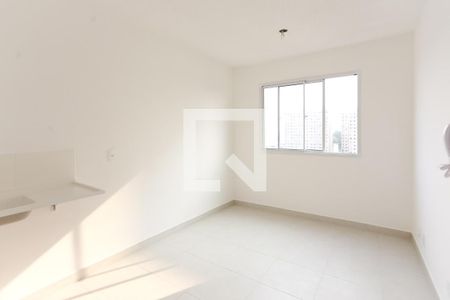 Sala/Cozinha de apartamento para alugar com 2 quartos, 32m² em Jardim Celeste, São Paulo