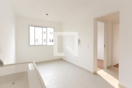 Sala/Cozinha de apartamento para alugar com 2 quartos, 32m² em Jardim Celeste, São Paulo