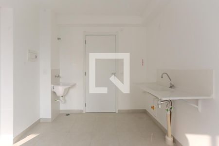 Sala/Cozinha de apartamento para alugar com 2 quartos, 32m² em Jardim Celeste, São Paulo