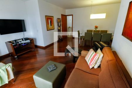 Sala de apartamento à venda com 4 quartos, 134m² em Vila Suzana, São Paulo