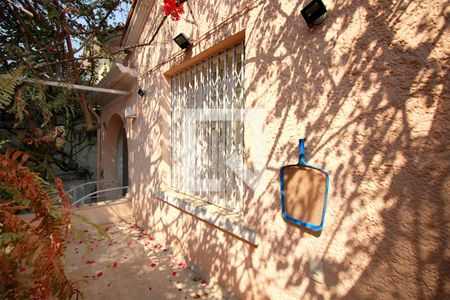 Varanda frente de casa à venda com 3 quartos, 149m² em Colégio Batista, Belo Horizonte