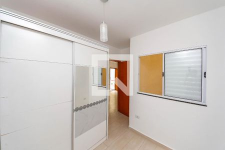 Quarto 2 de apartamento para alugar com 2 quartos, 43m² em Vila Celeste, São Paulo