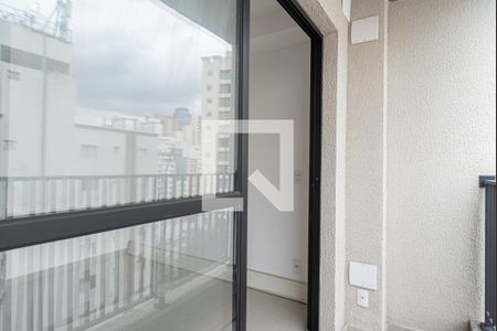 Varanda da Sala/Quarto de kitnet/studio para alugar com 1 quarto, 19m² em Bela Vista, São Paulo