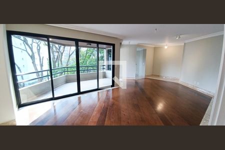 Sala de apartamento à venda com 5 quartos, 227m² em Vila Suzana, São Paulo