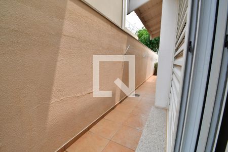 Sala / Escritório - Vista de casa de condomínio para alugar com 4 quartos, 253m² em Vila Hollândia, Campinas