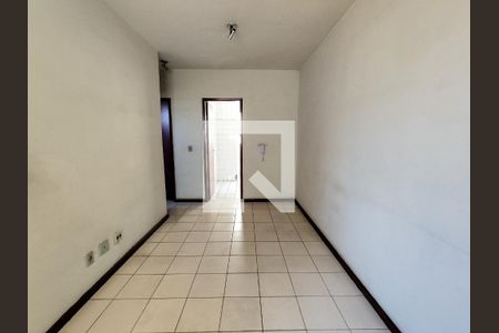 Sala  de apartamento para alugar com 2 quartos, 50m² em Sagrada Família, Belo Horizonte