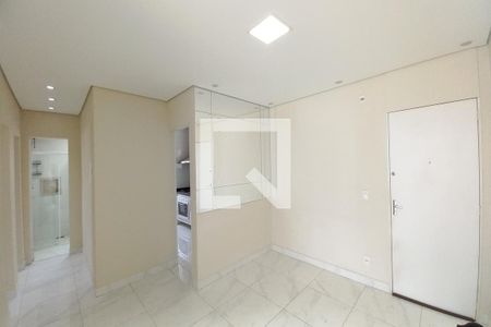 Sala de apartamento à venda com 2 quartos, 65m² em Jardim das Bandeiras, Campinas