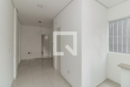 Sala de casa para alugar com 1 quarto, 36m² em Vila Buenos Aires, São Paulo