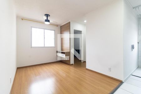 Sala de apartamento para alugar com 2 quartos, 41m² em Jardim Santa Emília, São Paulo