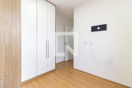 Quarto 1 de apartamento para alugar com 2 quartos, 41m² em Jardim Santa Emília, São Paulo