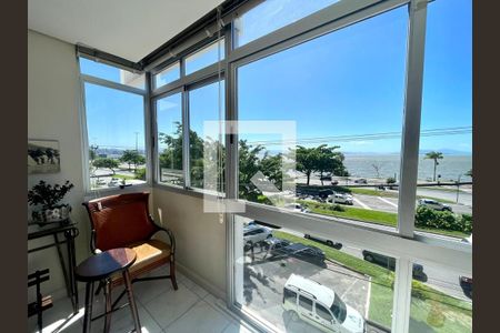 Sala de apartamento para alugar com 2 quartos, 165m² em Centro, Florianópolis