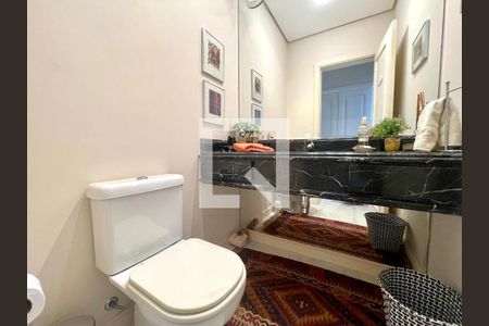 Lavabo - Sala de apartamento para alugar com 2 quartos, 165m² em Centro, Florianópolis