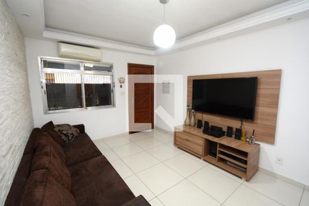 Sala de casa à venda com 3 quartos, 130m² em Vila Romano, São Paulo