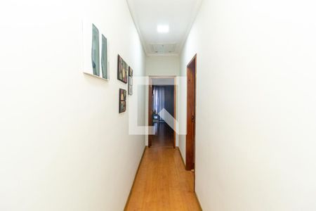 Corredor de casa à venda com 3 quartos, 112m² em Vila Carlos de Campos, São Paulo