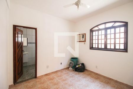 Suíte de casa para alugar com 2 quartos, 107m² em Piam, Belford Roxo