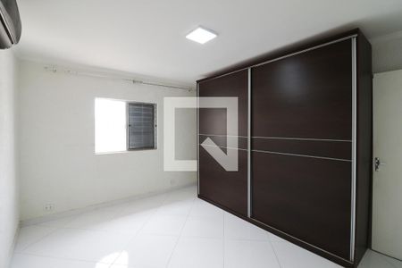 Quarto 2 de casa à venda com 2 quartos, 100m² em Vila Continental, São Paulo