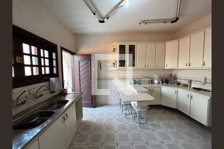 Cozinha de casa à venda com 3 quartos, 250m² em Vila Romana, São Paulo