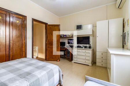 Quarto 2 de casa para alugar com 3 quartos, 240m² em Pinheiros, São Paulo