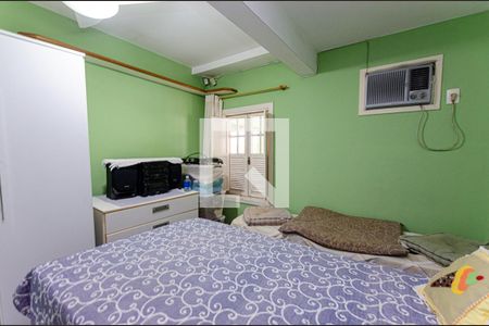 Casa de condomínio à venda com 370m², 5 quartos e 3 vagas Casa de condomínio à venda com 370m², 5 quartos e 3 vagasEdícula