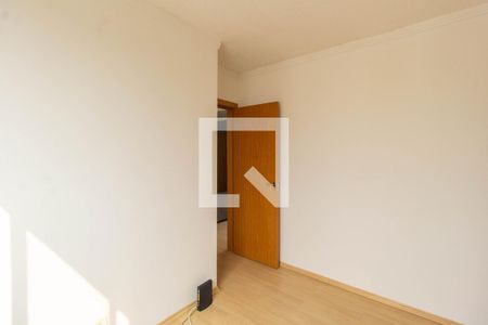 Quarto 2 de apartamento para alugar com 2 quartos, 44m² em Passo das Pedras, Gravataí