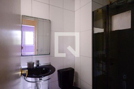 Banheiro  de apartamento à venda com 2 quartos, 48m² em Jardim Santa Emília, São Paulo