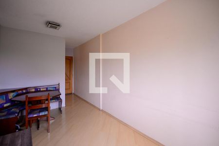 Sala  de apartamento à venda com 2 quartos, 48m² em Jardim Santa Emília, São Paulo