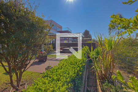 Casa de condomínio à venda com 430m², 4 quartos e 4 vagas Casa de condomínio à venda com 430m², 4 quartos e 4 vagasJardim