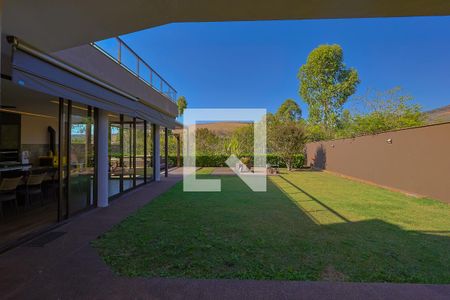 Casa de condomínio à venda com 430m², 4 quartos e 4 vagas Casa de condomínio à venda com 430m², 4 quartos e 4 vagasJardim