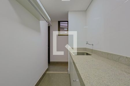 Casa de condomínio à venda com 430m², 4 quartos e 4 vagas Casa de condomínio à venda com 430m², 4 quartos e 4 vagasÁrea de Serviço