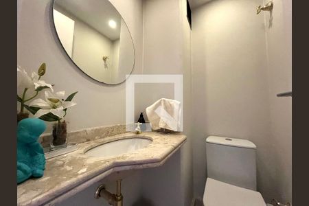 Lavabo de apartamento à venda com 3 quartos, 100m² em Vila Alexandria, São Paulo