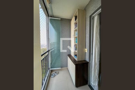 Sacada de apartamento à venda com 3 quartos, 63m² em Jardim Íris, São Paulo