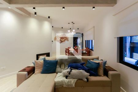 Sala de casa à venda com 3 quartos, 250m² em Vila Lageado, São Paulo