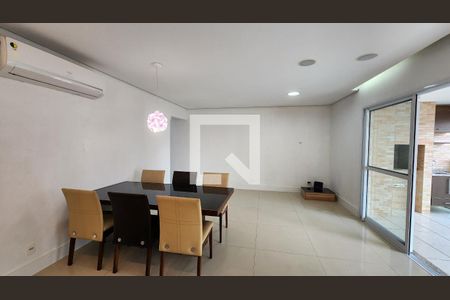 Detalhe Sala de apartamento para alugar com 3 quartos, 110m² em Ponta da Praia, Santos