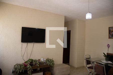 Sala de apartamento à venda com 2 quartos, 67m² em Conjunto Califórnia, Belo Horizonte