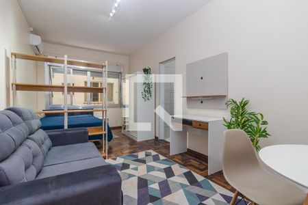 Sala de kitnet/studio à venda com 1 quarto, 28m² em Farroupilha, Porto Alegre