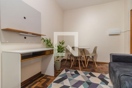 Sala de kitnet/studio à venda com 1 quarto, 28m² em Farroupilha, Porto Alegre