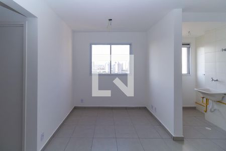 Sala de apartamento para alugar com 2 quartos, 50m² em Vila Fátima, São Paulo