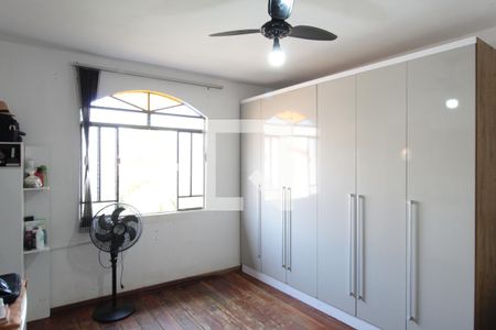 Suite de casa à venda com 3 quartos, 200m² em Serrano, Belo Horizonte